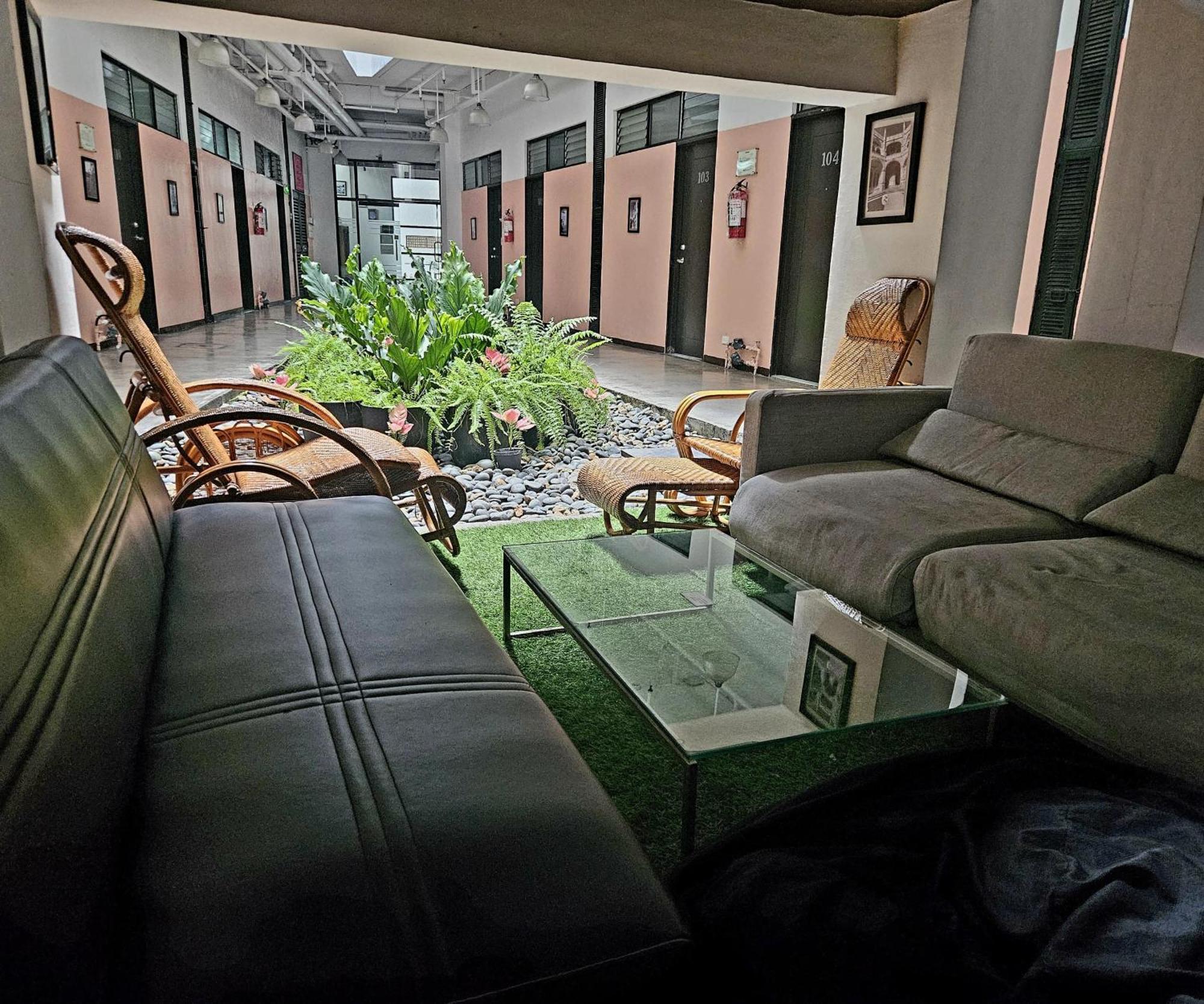Monchere Dormitory マニラ市 エクステリア 写真
